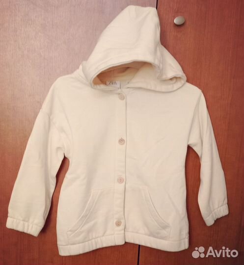 Кофта с капюшоном для девочки Zara 3-4 104