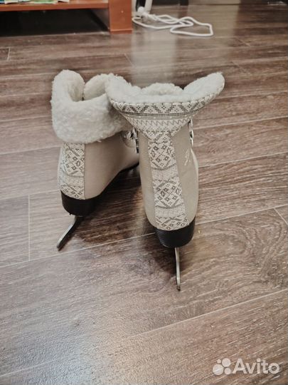 Коньки фигурные 37 размер, состояние новых