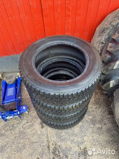 Dunlop SP Winter Ice 01 185/65 R15 88T