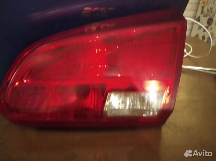 Фонарь задний правый внутренний kia ceed хэтчбек