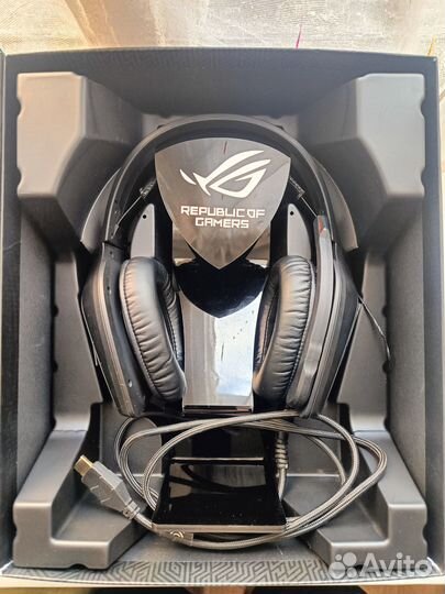 Проводная гарнитура asus ROG Centurion черный