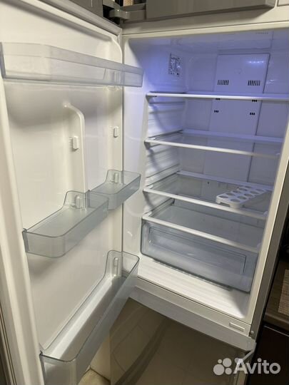 Холодильник Samsung б/у no frost