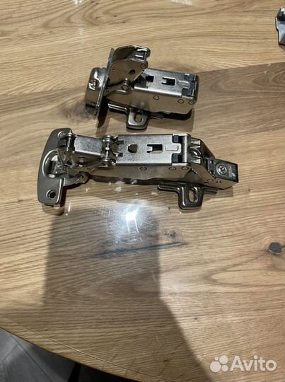 Петля мебельная hettich