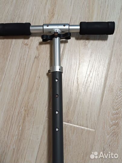 Самокат reaction 145