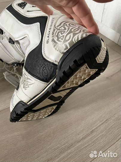 Сноубордические ботинки, размер 39-40