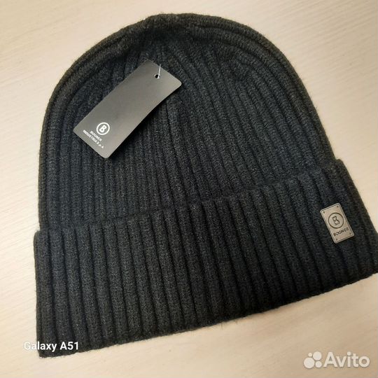 Мужская шапка на флисе