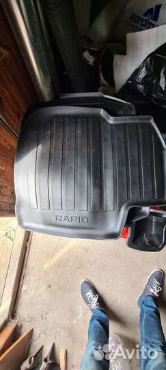 Резиновые коврики Skoda Rapid