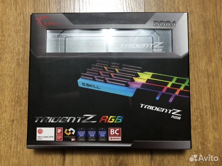 G.Skill Trident Z RGB F4-3600C18Q-128gtzr 4x32GB