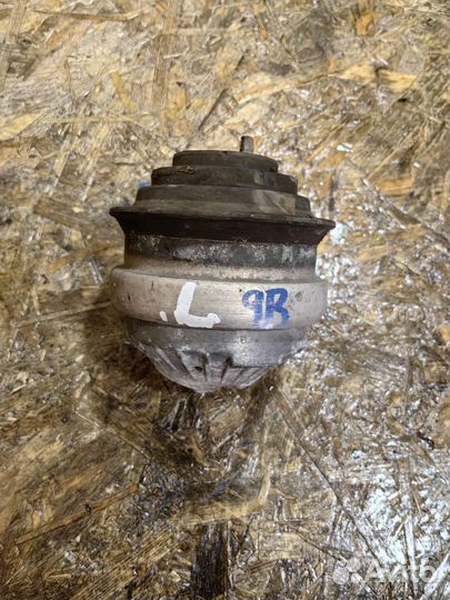 Подушка двигателя мерседес Е211 левая 2112400317