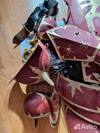 Доспехи рыцаря