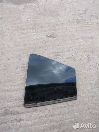 Стекло (форточка) Toyota Corolla XII (2019– н.в.)