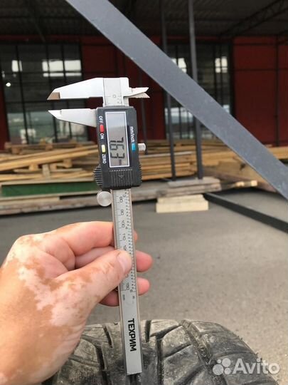 Nitto NT555 255/40 R17