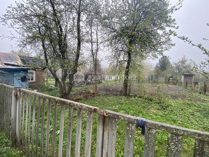 Дача 15 м² на участке 5 сот.