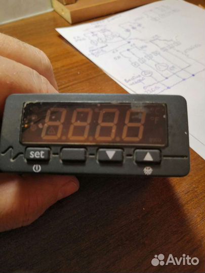 Контралер для морозильного ларя