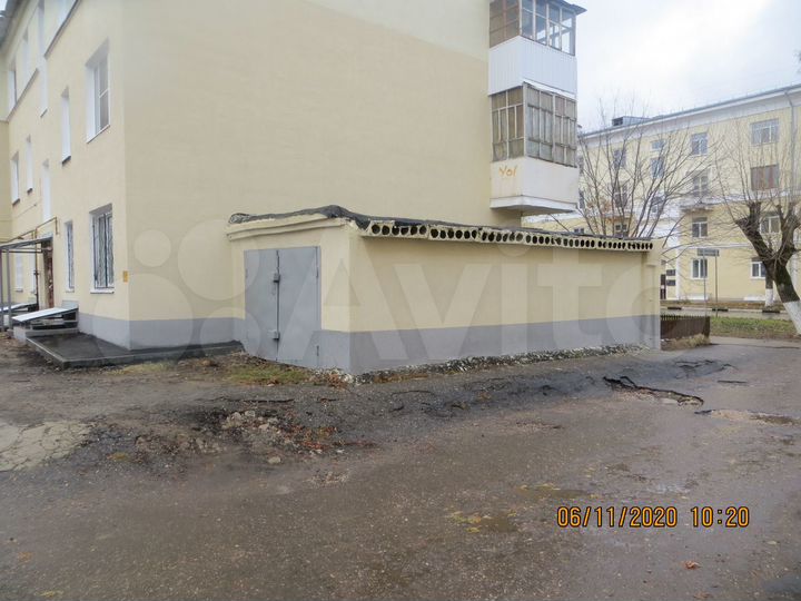 Гараж, > 30 м²