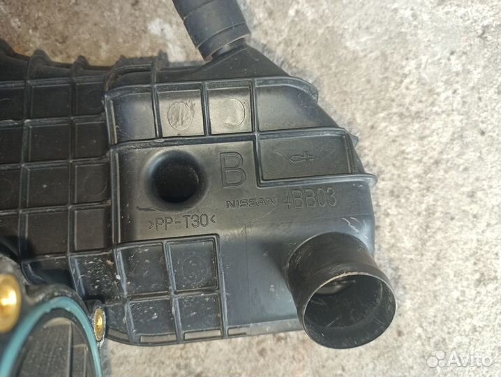 Впускной коллектор MR20DD