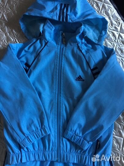 Спортивный костюм Adidas в идеальном состоянии