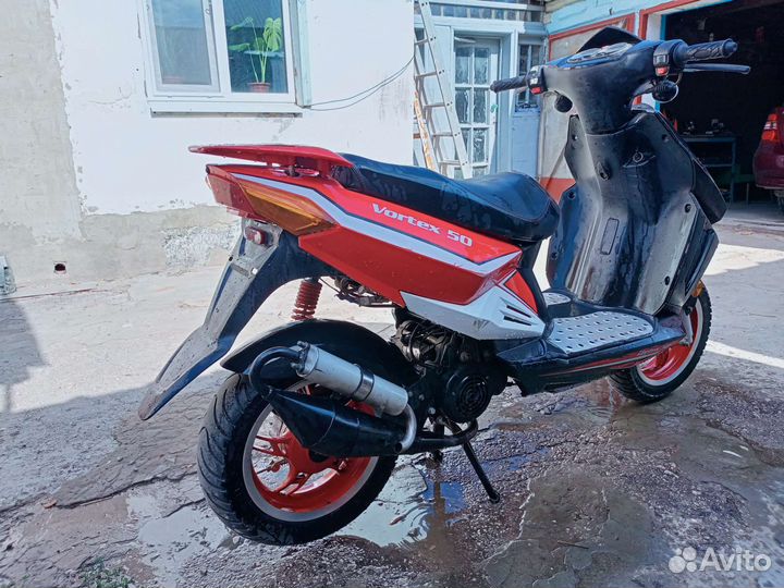 Скутер Stels Vortex 50