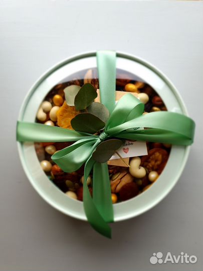 Подарочный бокс