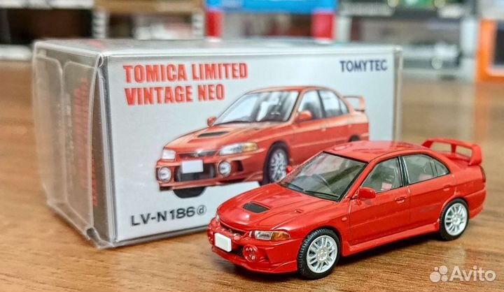Tomica vintage neo Mitsubishi Lancer Evolution IV