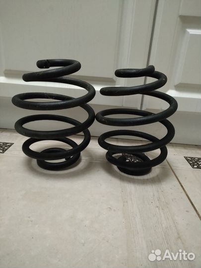 Пружины задние