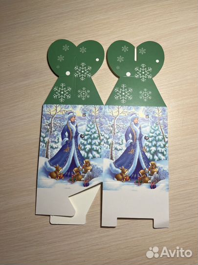 Коробка подарочная новогодняя