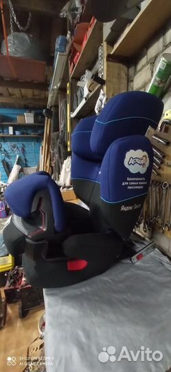 Детское кресло в машину