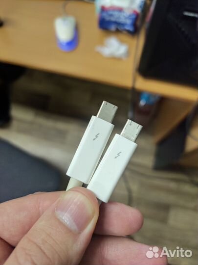 Thunderbolt 2 кабель 2 метра
