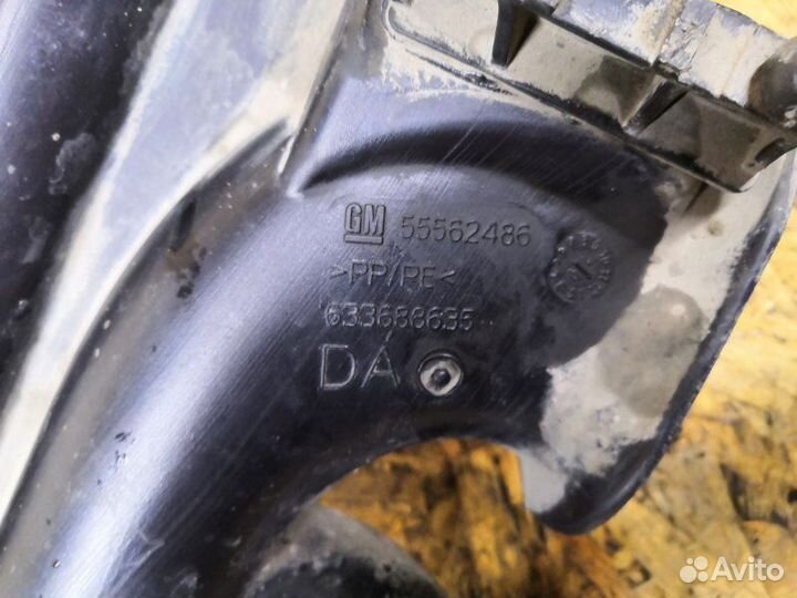 Воздухозаборник Opel Astra H хетчбек 1.6 2009