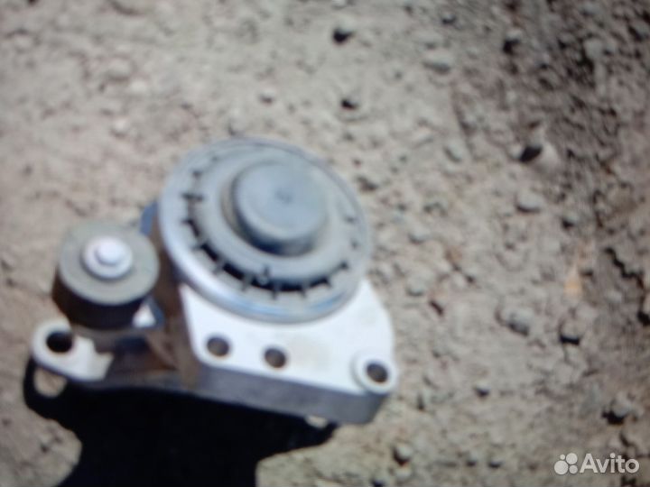 Подушка двигателя