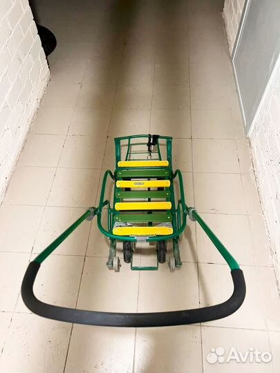 Детские санки на колесах