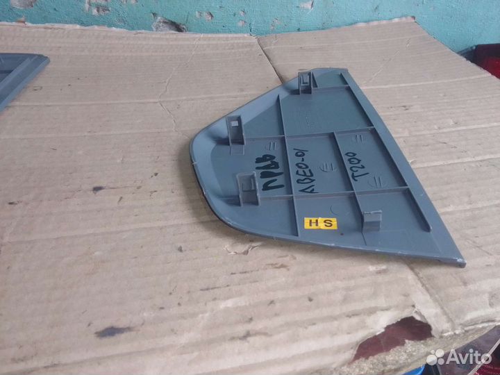 Крышка боковая торпеды правая Chevrolet Aveo T200