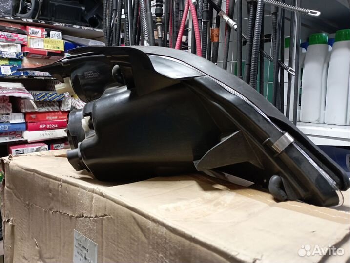 Фара левая Chery Tiggo (T11)