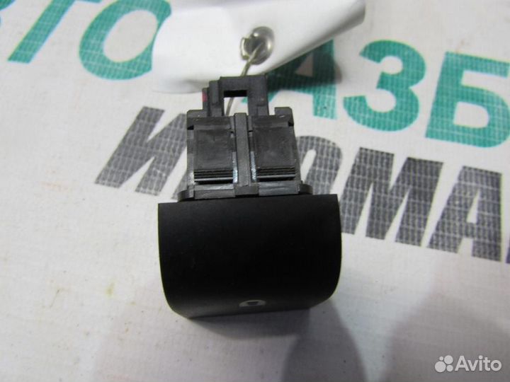 Кнопка центрального замка для Peugeot 200 207 2006