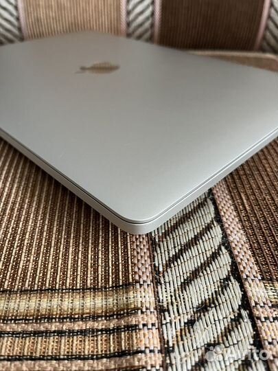 MacBook Pro 13 2021 16/512