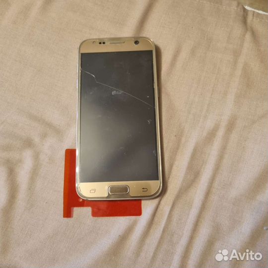 Телефон Samsung