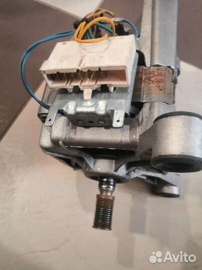 Двигататель стиральной машины
