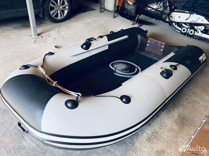 Надувная лодка