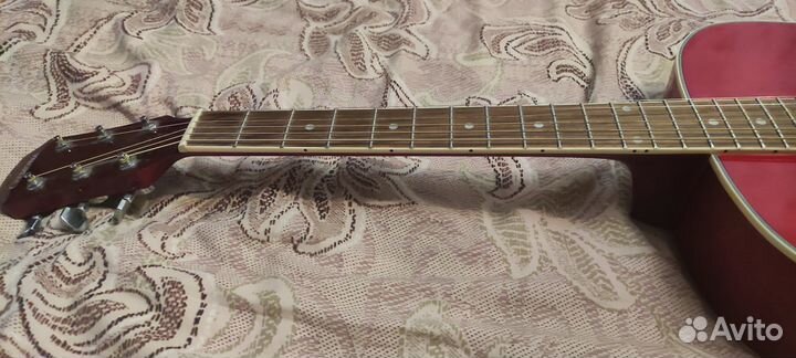 Акустическая гитара Cremona в идеальном состоянии