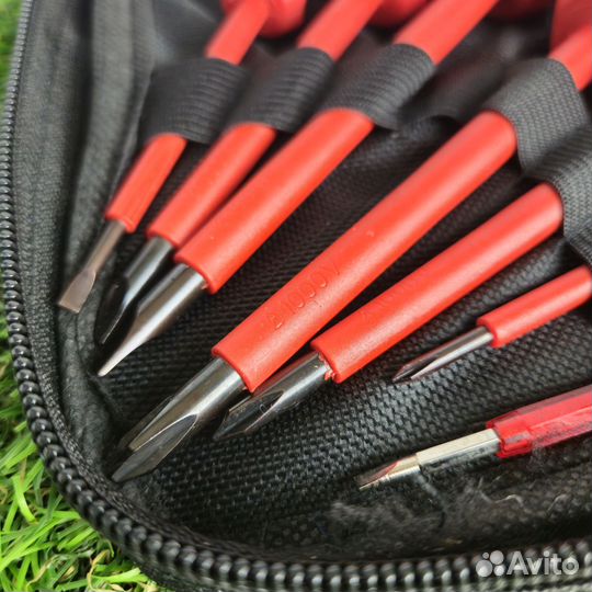 Набор диэлектрических отверток 7 шт красные