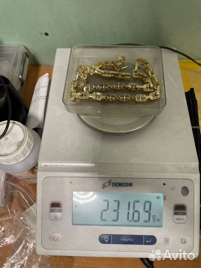 Золотая цепь и крест 750 пробы