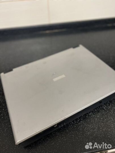 Ноутбук toshiba