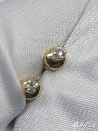 Золотые серьги с бриллиантами