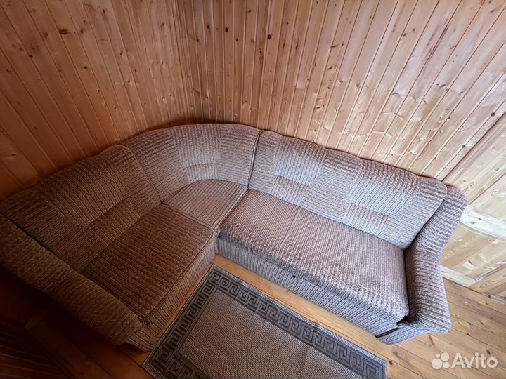 Угловой диван с ящиком для белья