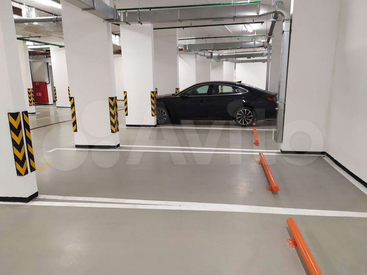 Машиноместо, 14 м²