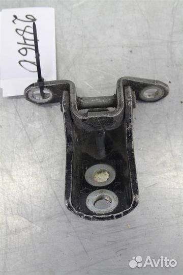 Петля двери задней левой нижняя Nissan Qashqai J10