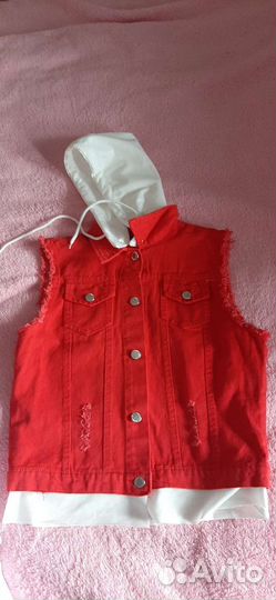 Новая джинсовая жилетка для девочки