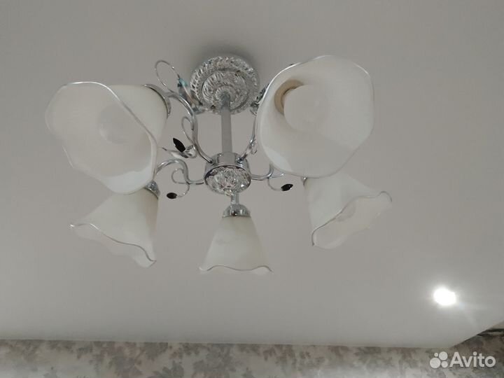 Люстра потолочная