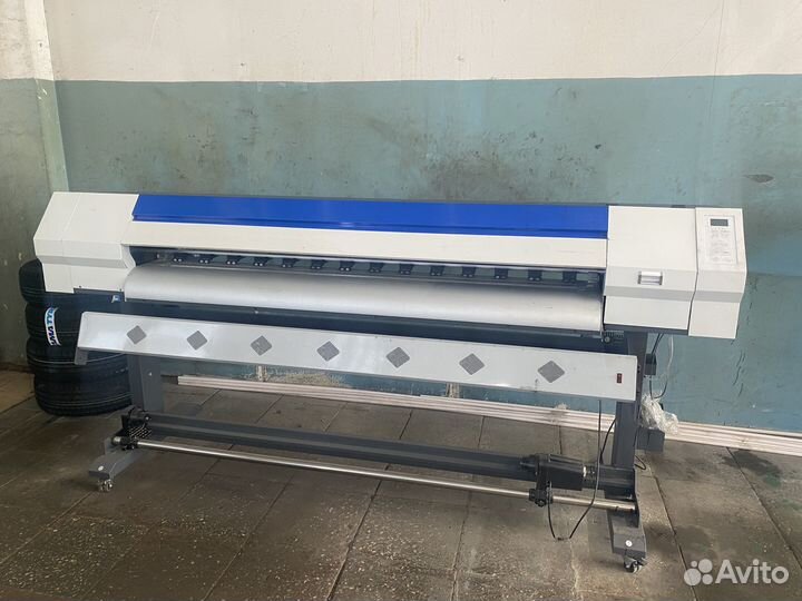 Широкоформатный принтер 1800мм