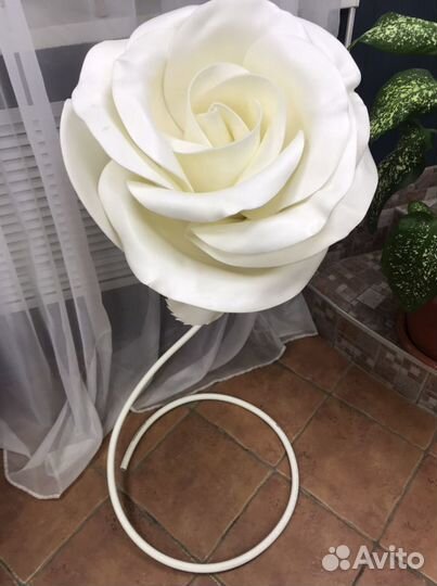 Искусственные цветы для декора